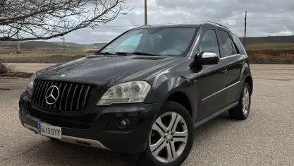 Usado Mercedes ML300 204 CV (150 kW) 2010 Negro SUV