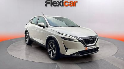 Begagnad Nissan Qashqai Acenta 190 HK (139 kW) 2024 Vit SUV