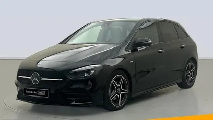 Usado Mercedes B200 150 CV (110 kW) 2021 Negro Monovolumen