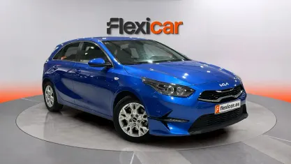 Usado Kia Ceed 120 CV (88 kW) 2021 Azul Utilitario