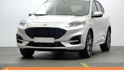 Blanco Usado 2022 Ford Kuga ST-Line SUV | 30.350 €