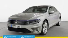 Gris plata Usado 2016 VW Passat GTE Berlina | 17.300 € (Precio justo)