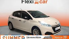 Blanco Usado 2016 Peugeot 208 Business-Line Utilitario | 8090 € (Precio justo)