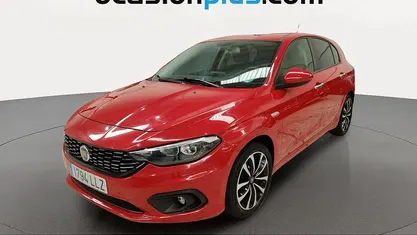 Usado Fiat Tipo Lounge 95 CV (69 kW) 2020 Rojo Utilitario