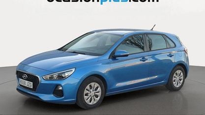 Käytetty Hyundai i30 120 HP (88 kW) 2017 Sininen Viistoperä