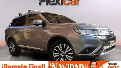 Gris Usado 2020 Mitsubishi Outlander Motion SUV | 17.090 € (Buen precio)