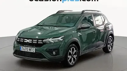 Usado Dacia Sandero Expression 110 CV (80 kW) 2023 Verde Utilitario