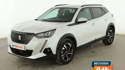 Usado Peugeot 2008 Allure 131 CV (96 kW) 2021 Blanco SUV