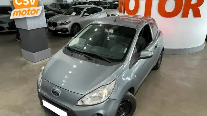 Usado Ford Ka Titanium 75 CV (55 kW) 2010 Gris / plata Utilitario
