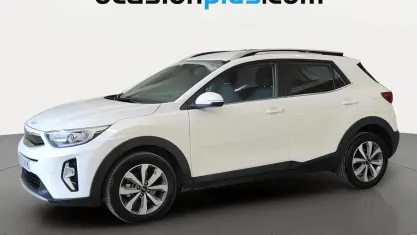 Usado Kia Stonic 100 CV (73 kW) 2025 Blanco SUV
