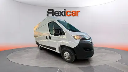 Usado Citroën Jumper 140 CV (102 kW) 2024 Blanco Monovolumen