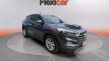 Käytetty Hyundai Tucson 116 HP (85 kW) 2017 Harmaa Katumaasturi