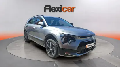 Usado Kia Niro 141 CV (103 kW) 2022 Gris SUV