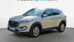 Gris plata Usado 2016 Hyundai Tucson SUV | 13.990 € (Precio justo)