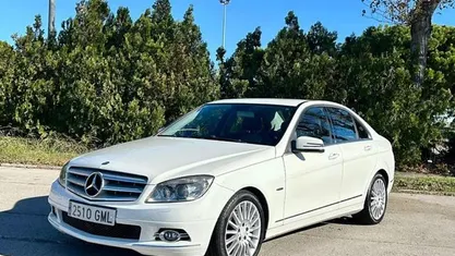 Blanco Usado 2010 Mercedes C200 Avantgarde Berlina | 11.900 € (Precio justo)