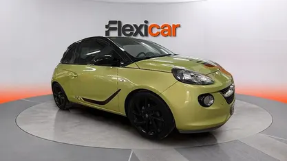 Usado Opel Adam Glam 87 CV (63 kW) 2016 Verde Utilitario