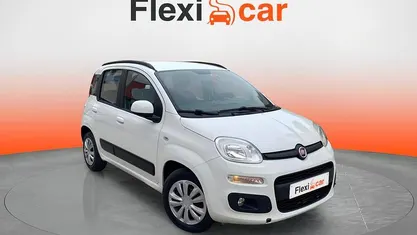 Usado Fiat Panda Lounge 75 CV (55 kW) 2015 Blanco Utilitario