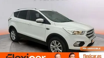 Usado Ford Kuga ST-Line X 150 CV (110 kW) 2019 Blanco SUV