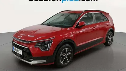 Käytetty Kia Niro 129 HP (94 kW) 2025 Punainen Katumaasturi