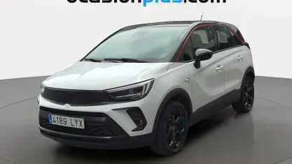 Usado Opel Crossland GS Line 110 CV (80 kW) 2022 Blanco SUV