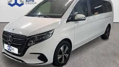 Usado 2024 Mercedes V220 Avantgarde Monovolumen | 85.290 €