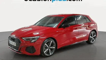 Begagnad Audi A3 Sportback 150 HK (110 kW) 2022 Röd Halvkombi