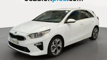 Usado Kia Ceed 120 CV (88 kW) 2019 Blanco Utilitario