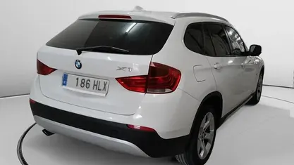 Używany BMW X1 xLine 143 KM (105 kW) 2012 Biały SUV