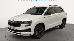 Blanco Usado 2022 Skoda Karoq SportLine SUV | 24.955 € (Precio justo)