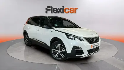 Usado Peugeot 5008 GT-line 165 CV (121 kW) 2018 Blanco SUV