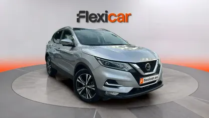 Usado Nissan Qashqai Acenta 140 CV (102 kW) 2018 Gris SUV