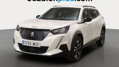 Usado Peugeot 2008 Allure 131 CV (96 kW) 2023 SUV