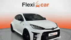 Blanco Usado 2022 Toyota Yaris Berlina | 30.090 € (Super precio)