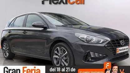Usado Hyundai i30 110 CV (80 kW) 2021 Gris Utilitario