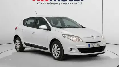 Usado Renault Mégane Authentique 90 CV (66 kW) 2011 Gris Utilitario