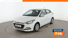 Blanco Usado 2016 Hyundai i20 Utilitario | 8799 € (Precio justo)