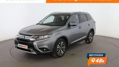 Gris Usado 2019 Mitsubishi Outlander Motion SUV | 18.299 € (Precio justo)