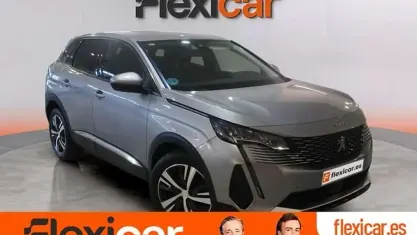Usado Peugeot 3008 Allure 131 CV (96 kW) 2021 Gris SUV
