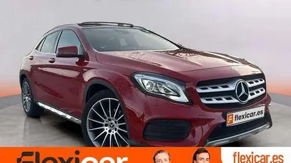 Usado Mercedes GLA180 122 CV (89 kW) 2020 Rojo SUV