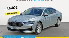 Gris / plata Nuevo 2025 Skoda Superb Essence Berlina | 34.990 € (Super precio)