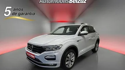 Usado VW T-Roc Advance 110 CV (80 kW) 2022 Gris SUV