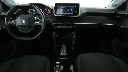 Usado Peugeot 208 Allure 101 CV (74 kW) 2020 Rojo Utilitario