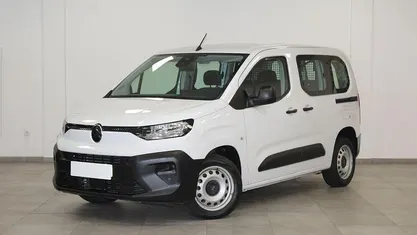 Usado Citroën Berlingo 100 CV (73 kW) 2024 Blanco Monovolumen