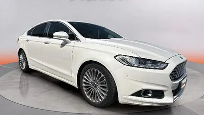 Usado Ford Mondeo Titanium 167 CV (122 kW) 2016 Berlina