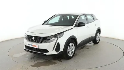 Usado Peugeot 3008 Active 131 CV (96 kW) 2023 Blanco SUV