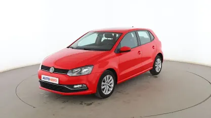 Usado VW Polo Advance 90 CV (66 kW) 2017 Rojo Berlina