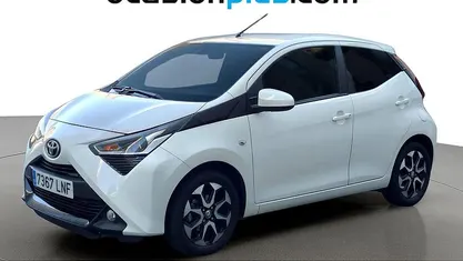 Usado Toyota Aygo X-play 72 CV (52 kW) 2021 Utilitario