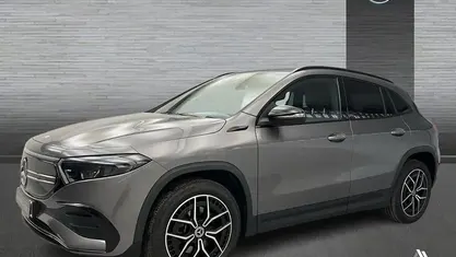 Usado Mercedes EQA250 AMG line 139 kW (190 CV) 2021 Gris / plateado SUV