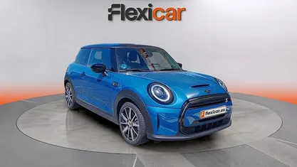 Usado Mini Cooper SE 136 kW (186 CV) 2022 Azul Utilitario