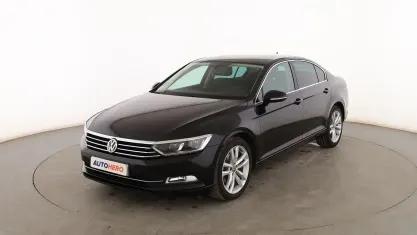 Usado VW Passat Advance 150 CV (110 kW) 2018 Negro Berlina